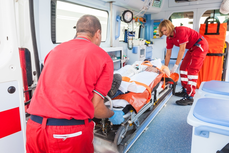lp_support_shutterstock_154176611.jpg Ambulancier, Soumoulou